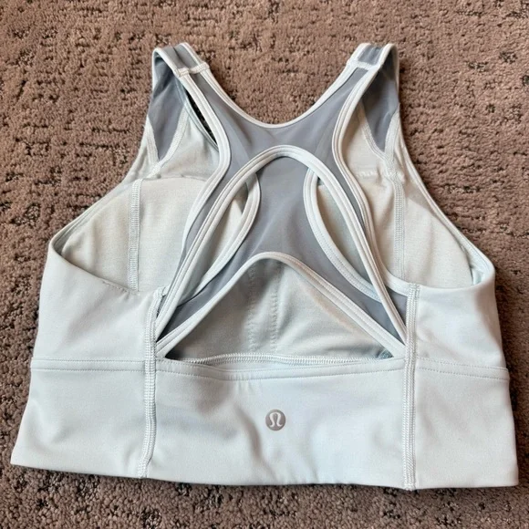 Lululemon Everlux Mesh-Back Train Bra *Light Support, C/D Cup